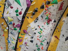 -问山MountQuest攀岩馆