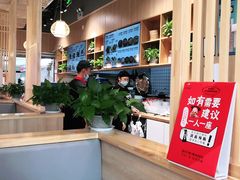 -万和春排骨砂锅米饭(新业广场店)
