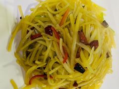 酸辣土豆丝-新疆食府(华龙店)