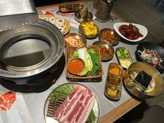 -草家酱蟹炭火烤肉店(珲春南路一店)