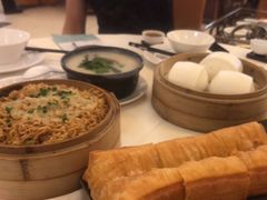 -东豪园林海鲜酒家(南港路辅路店)
