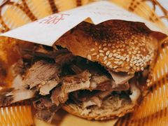 -洪峰浩老北京烧饼夹肉(角门路店)