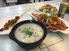 -覃记海鲜美食餐厅