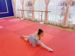 -米娜凯威少儿礼仪艺术教育(南海新凯广场店)