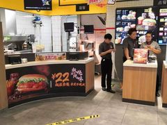 -麦当劳(学院大街店)