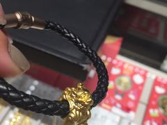 -周生生(旺角新世纪广场店)