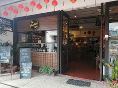-The Daily Fix Cafe