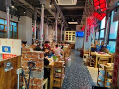 大堂-么肆烤肉·中式自助·烤肉大排档(街道口季佳PAI店)