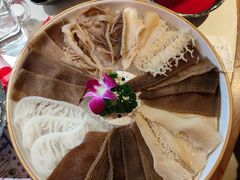 -新哥老官·畅吃123·美蛙世界(苏宁广场店)