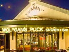 -WOLFGANG PUCK KITCHEN & BAR(迪士尼小镇店)