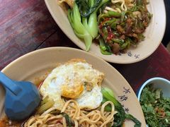 -方铲铲·成都板凳面(滨江银泰店)