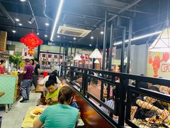 大堂-虾女王·龙虾·烧烤(龙江店)