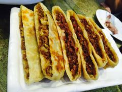 -老码头黑皮肘子锅包肉熏酱水饺(文政街店)
