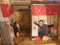 -新华里咖啡书吧(新华书店小寨店)