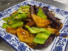 -东北农家院·铁锅炖(莘庄店)