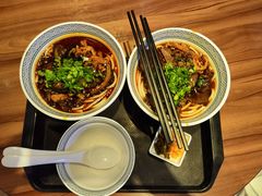 -粉吖吖·邵阳米粉(体育西路店)