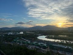 -瑰丽酒店·海吧·天际下午茶·现场DJ·天台酒吧