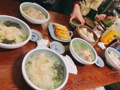 -老新隆牛肉锅贴(新街口店)