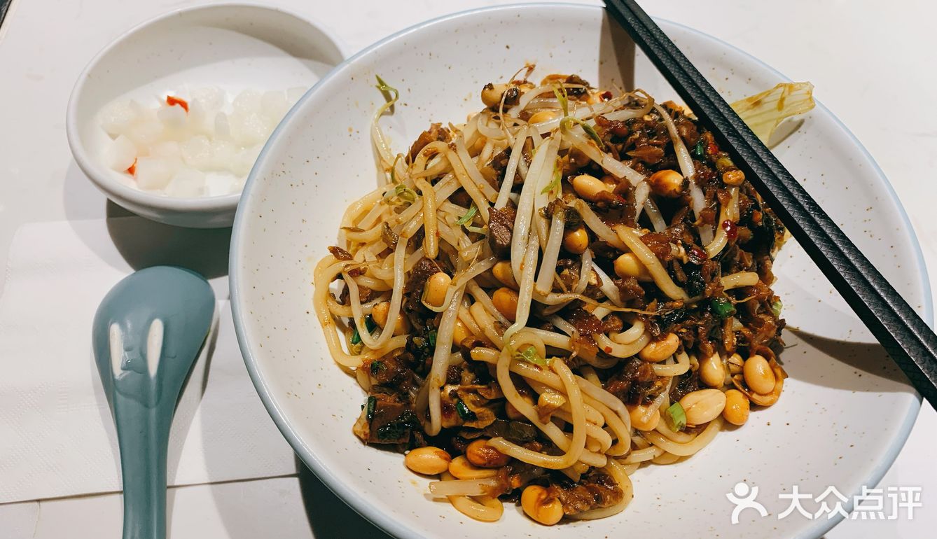 鸡翅就是正常奥尔良烤翅的味道