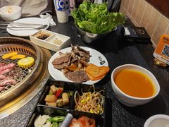 -嘿嘟嘟·肋条烧肉放题(爱融荟城店)