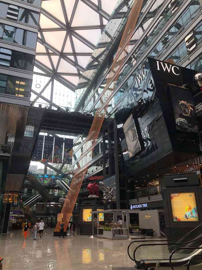 卢米埃影城(侨福芳草地店)-"愿意把影厅播放艺术电影90本就是件不容