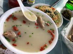 蹄花汤-洪大妈·黄鱼面(金山嘴渔村店)