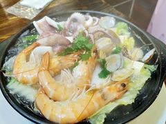 -万和春排骨砂锅米饭(湖北路店)