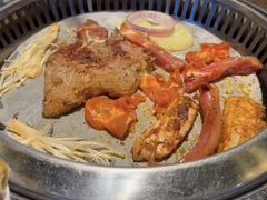 -海吃海喝海鲜烤肉餐厅