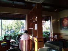 靠窗位-COSTA COFFEE(西湖天地店)