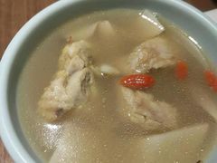 紫砂土鸡汤-有红鸡毛店·川菜(建设路店)