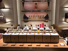 -乐蓬马歇百货公司(Rive Gauche)