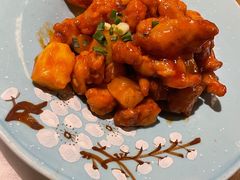 菠萝咕咾肉-蜜桃餐厅·伴山(绿宝广场店)