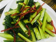 -清真·尤努斯羊肉烩面