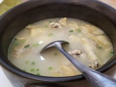 木桶花胶雞-轩记海鲜餐厅·四十五年老字号·经典粤菜(西区彩虹店)
