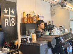 -Roast8ry Coffee Lab