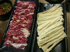 -左庭右院鲜牛肉火锅(金山万达店)