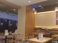 大堂-桂在香知桂林米粉(红博中央公园店)