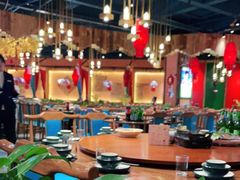 大堂-老滇山寨•云南特色菜•地方菜•民族风情歌舞表演(金碧店)