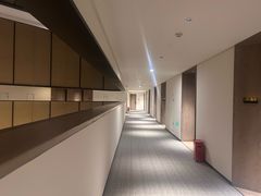 -上海虹桥中心爱琴海亚朵S酒店