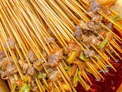 -拈签一笑黄牛肉辣卤串串