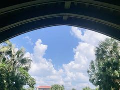 -三亚湾海居铂尔曼度假酒店