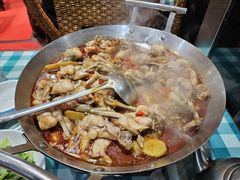 -昱龙大盆牛蛙馆(三兴街总店)