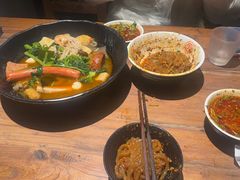 -万记麻辣烫国展总店