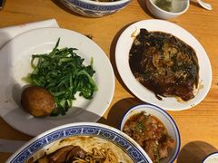 -沪西老弄堂面馆(定西路店)