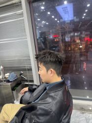 -藤野造型烫染·漂发