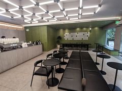 -M Stand(南京紫峰大厦店)