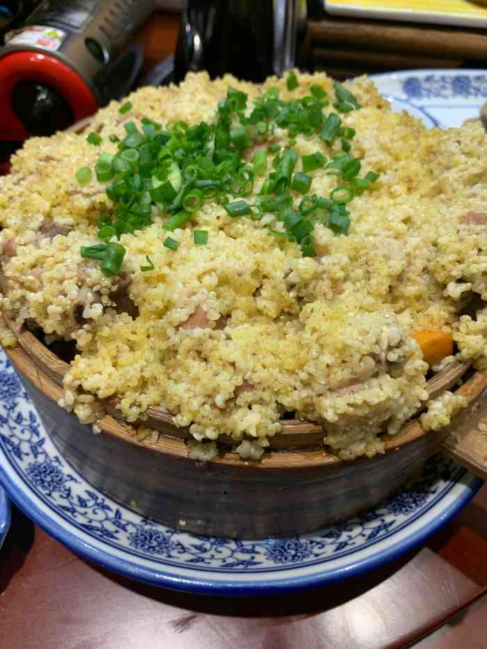 今天一大家人走璧山秀湖公园玩然后寻找附近美食发现有陈蹄花果断来吃