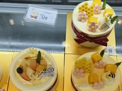 -花花卷卷·鲜食蛋糕(静安久光百货店)