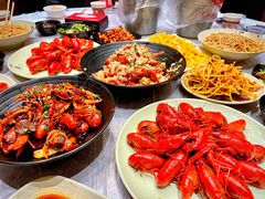 -巴厘龙虾·榜首油焖大虾(音乐学院·沿江酒馆店)