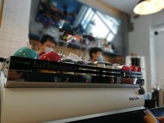 -Be Lived Cafe比例咖啡(摩天轮店)